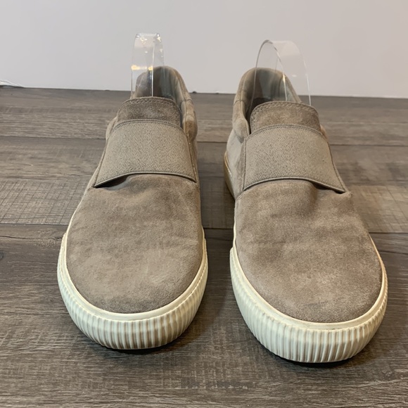 Vince tan suede slip on shoes size 9.5 - Picture 2 of 9